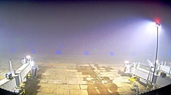 Weather camera view of Lake Charles Rgnl Arpt terminal bldg.
