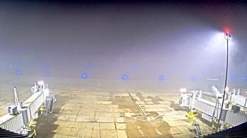 Weather camera view of Lake Charles Rgnl Arpt terminal bldg.