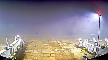 Weather camera view of Lake Charles Rgnl Arpt terminal bldg.