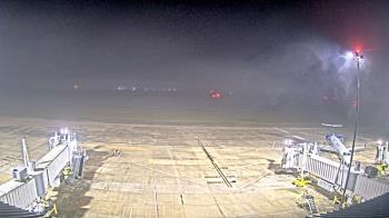 Weather camera view of Lake Charles Rgnl Arpt terminal bldg.