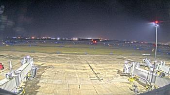 Weather camera view of Lake Charles Rgnl Arpt terminal bldg.