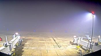 Weather camera view of Lake Charles Rgnl Arpt terminal bldg.