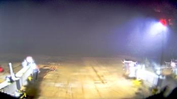 Weather camera view of Lake Charles Rgnl Arpt terminal bldg.