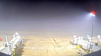 Weather camera view of Lake Charles Rgnl Arpt terminal bldg.