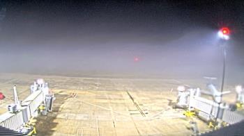 Weather camera view of Lake Charles Rgnl Arpt terminal bldg.