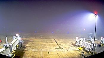 Weather camera view of Lake Charles Rgnl Arpt terminal bldg.