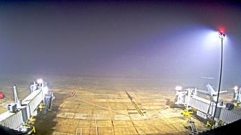 Weather camera view of Lake Charles Rgnl Arpt terminal bldg.