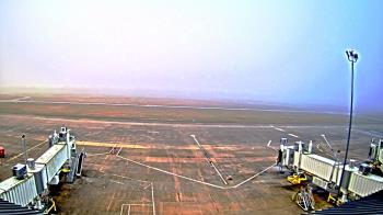 Weather camera view of Lake Charles Rgnl Arpt terminal bldg.