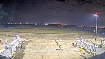 Weather camera view of Lake Charles Rgnl Arpt terminal bldg.