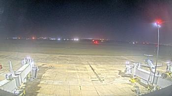 Weather camera view of Lake Charles Rgnl Arpt terminal bldg.