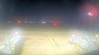 Weather camera view of Lake Charles Rgnl Arpt terminal bldg.