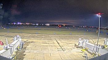Weather camera view of Lake Charles Rgnl Arpt terminal bldg.