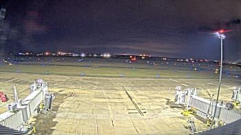 Weather camera view of Lake Charles Rgnl Arpt terminal bldg.
