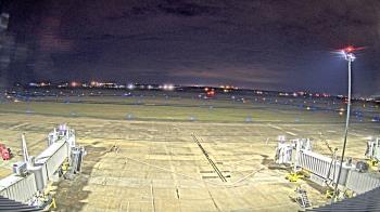 Weather camera view of Lake Charles Rgnl Arpt terminal bldg.