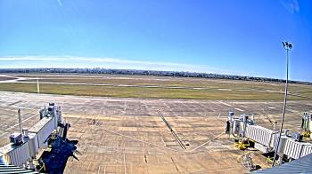 Weather camera view of Lake Charles Rgnl Arpt terminal bldg.