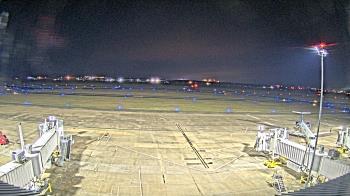 Weather camera view of Lake Charles Rgnl Arpt terminal bldg.