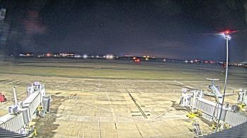 Weather camera view of Lake Charles Rgnl Arpt terminal bldg.