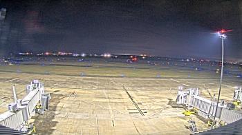 Weather camera view of Lake Charles Rgnl Arpt terminal bldg.