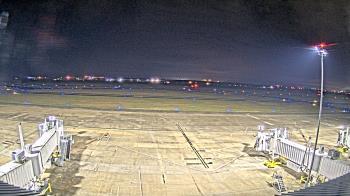 Weather camera view of Lake Charles Rgnl Arpt terminal bldg.