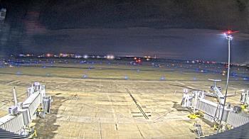 Weather camera view of Lake Charles Rgnl Arpt terminal bldg.