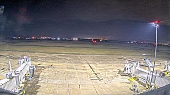 Weather camera view of Lake Charles Rgnl Arpt terminal bldg.