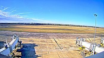 Weather camera view of Lake Charles Rgnl Arpt terminal bldg.
