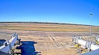 Weather camera view of Lake Charles Rgnl Arpt terminal bldg.