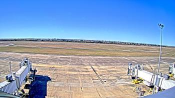 Weather camera view of Lake Charles Rgnl Arpt terminal bldg.