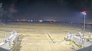 Weather camera view of Lake Charles Rgnl Arpt terminal bldg.