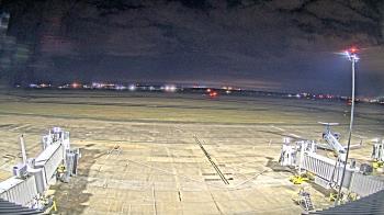 Weather camera view of Lake Charles Rgnl Arpt terminal bldg.