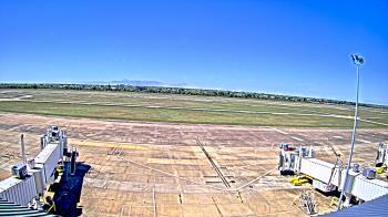 Weather camera view of Lake Charles Rgnl Arpt terminal bldg.