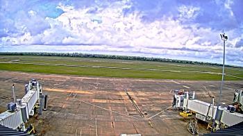 Weather camera view of Lake Charles Rgnl Arpt terminal bldg.