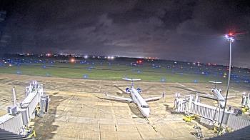 Weather camera view of Lake Charles Rgnl Arpt terminal bldg.