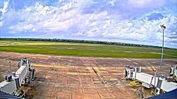 Weather camera view of Lake Charles Rgnl Arpt terminal bldg.