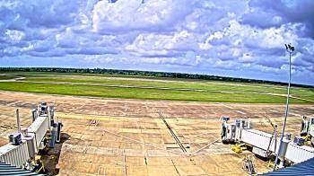 Weather camera view of Lake Charles Rgnl Arpt terminal bldg.