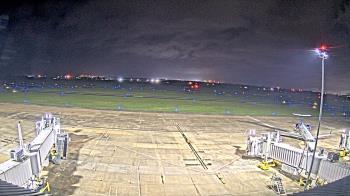 Weather camera view of Lake Charles Rgnl Arpt terminal bldg.