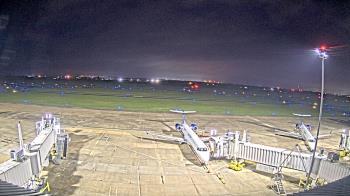 Weather camera view of Lake Charles Rgnl Arpt terminal bldg.