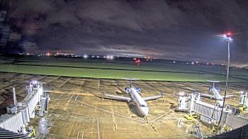 Weather camera view of Lake Charles Rgnl Arpt terminal bldg.
