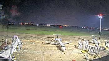 Weather camera view of Lake Charles Rgnl Arpt terminal bldg.