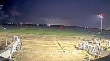 Weather camera view of Lake Charles Rgnl Arpt terminal bldg.