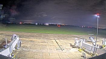 Weather camera view of Lake Charles Rgnl Arpt terminal bldg.