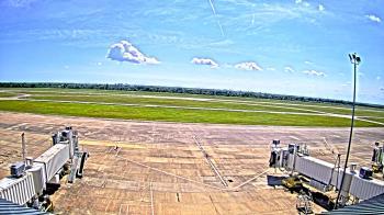 Weather camera view of Lake Charles Rgnl Arpt terminal bldg.