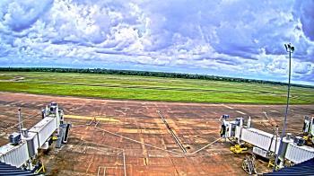 Weather camera view of Lake Charles Rgnl Arpt terminal bldg.