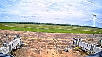 Weather camera view of Lake Charles Rgnl Arpt terminal bldg.