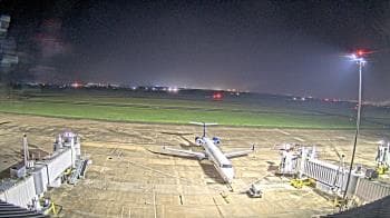 Weather camera view of Lake Charles Rgnl Arpt terminal bldg.