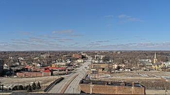 Weather camera view of Kankakee County Administration Building.
