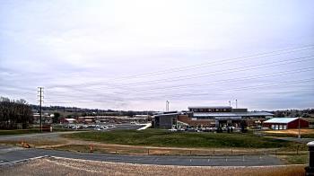 Weather camera view of Pequea Valley IS.