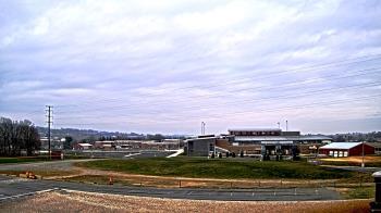 Weather camera view of Pequea Valley IS.