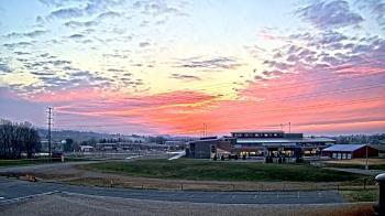 Weather camera view of Pequea Valley IS.