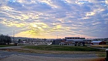 Weather camera view of Pequea Valley IS.